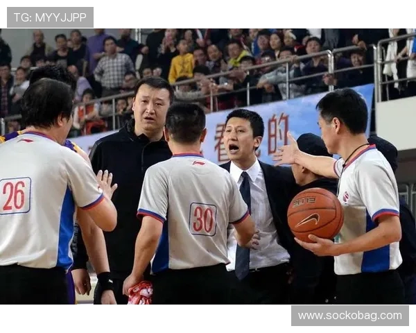CBA与NBA差距比较：联赛水平与发展路径_20260526125011